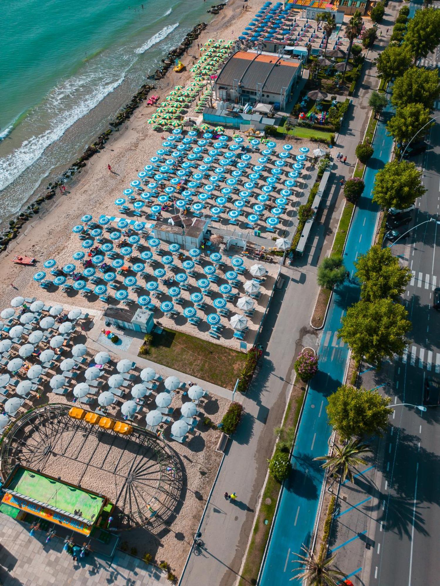 Hotel Joli Алба Адриатика Екстериор снимка
